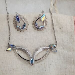 STAR ART Jewelry Set Jewels by Helene Designer Necklace & Screw Back Earrings